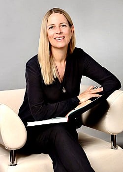 Melanie Anschutz